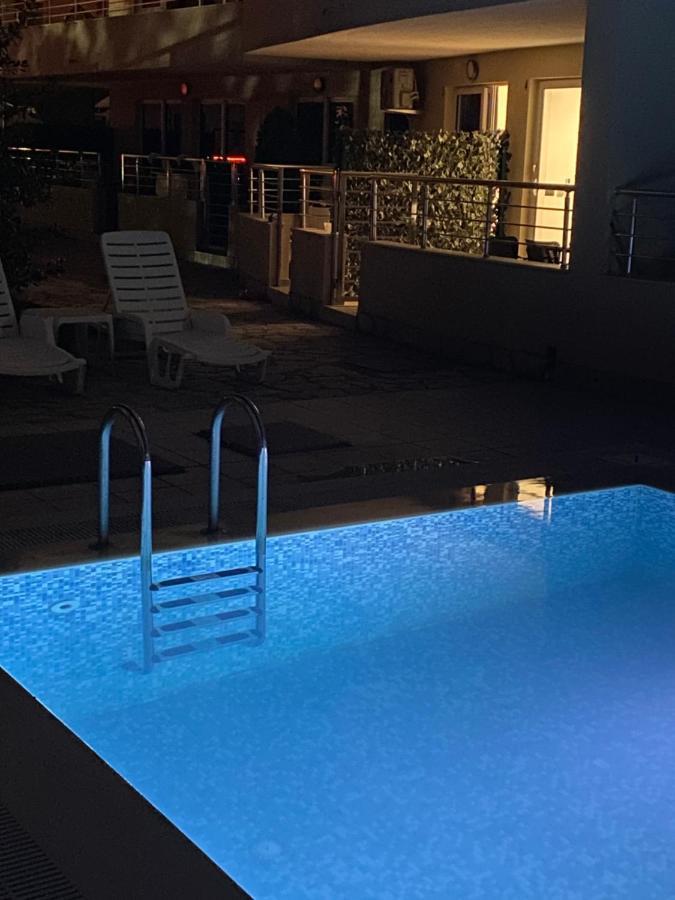Deluxe Pool Apartment 4 Petrovac Exteriör bild